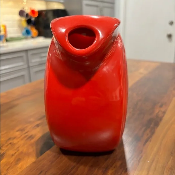 Red Fiesta Ware Vintage Pitcher - Made in the USA - Picture 2 of 10